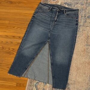 Size 16 low rise, maxi ,American Eagle denim skirt.
